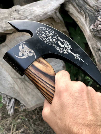 Viking Pizza Axe – Pizza Cutter with Norse Engravings | Ash Wood Handle | NovaFang