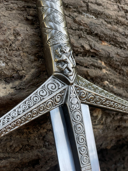 Scottish Claymore Sword – 42" Hand-Forged Highland Greatsword | Historical Two-Handed Scottish Sword Replica | Premium Collectible by NovaFang